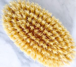 Dry brushing – a way to healthier skin?